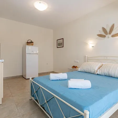 Farma * Agia Anna (Naxos)